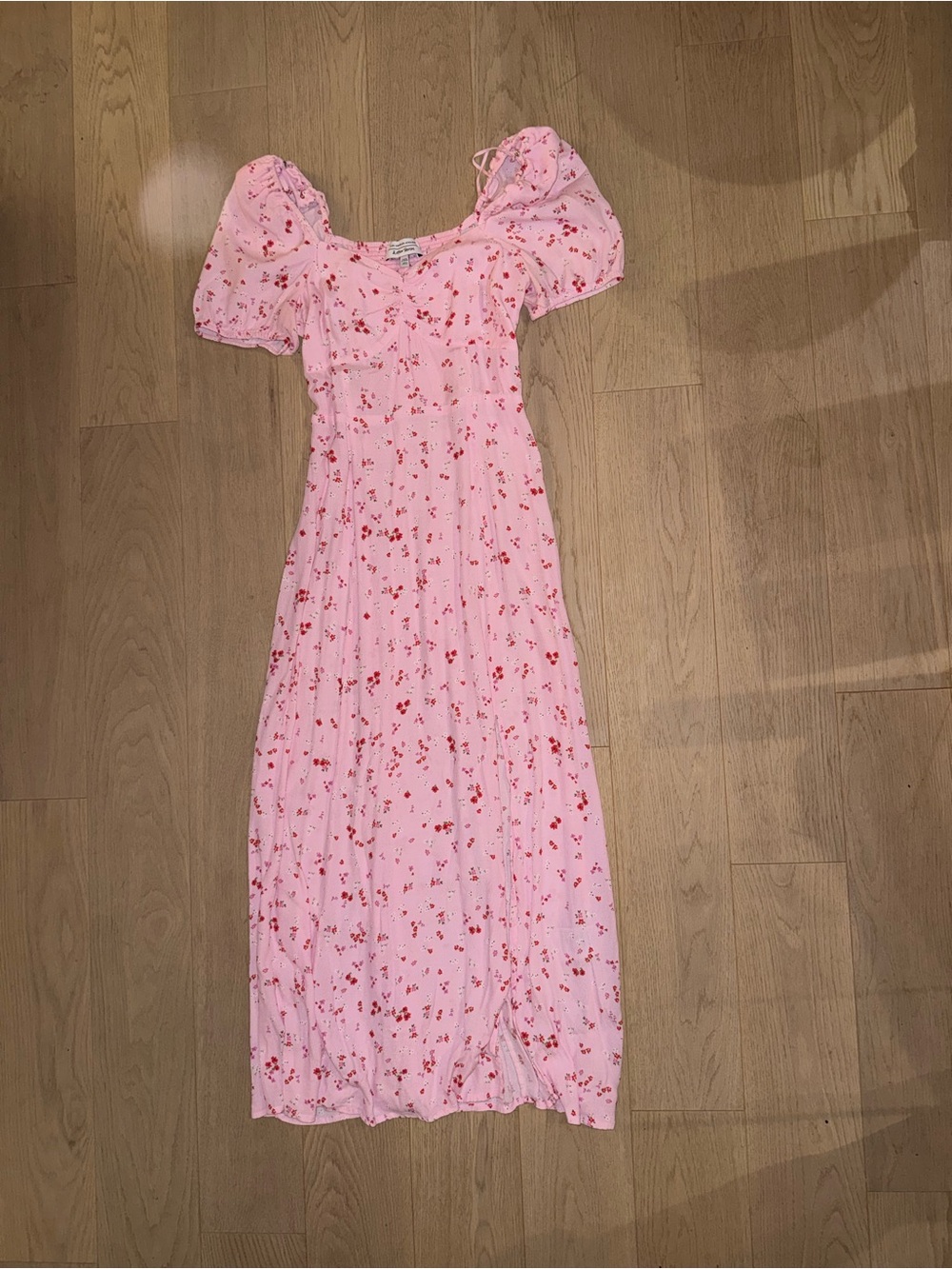 Pink Floral Puff-Sleeve Maxi Dress with Square Neckline